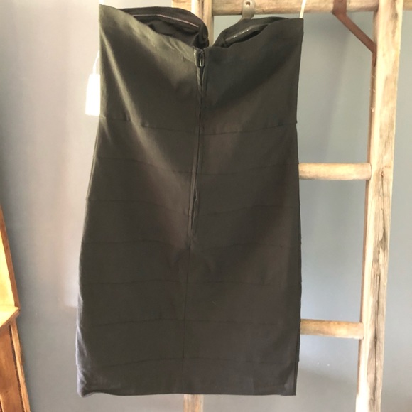 NWT Charlotte Russe Bodycon Little Black Dress - Picture 4 of 5